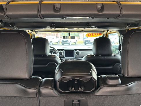 Used 2019 Jeep Wrangler Unlimited Rubicon image 15