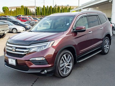 Used 2016 Honda Pilot Elite image 6