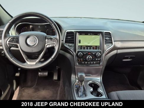 Used 2018 Jeep Grand Cherokee Laredo AWD/4WD image 13
