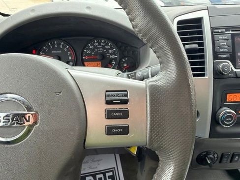 Used 2018 Nissan Frontier SV w/ Value Truck Package AWD/4WD image 19