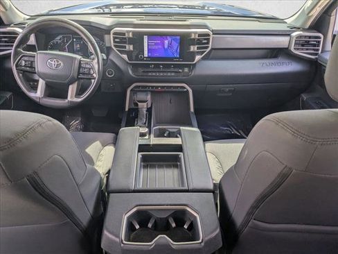 Used 2022 Toyota Tundra SR5 w/ SR5 Convenience Package image 14