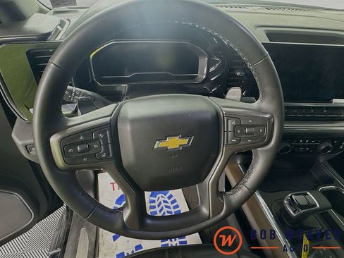 Used 2024 Chevrolet Silverado 1500 High Country AWD/4WD image 13