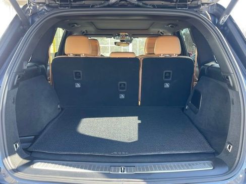 Used 2022 Jeep Grand Cherokee Summit w/ Luxury Tech Group V AWD/4WD image 25