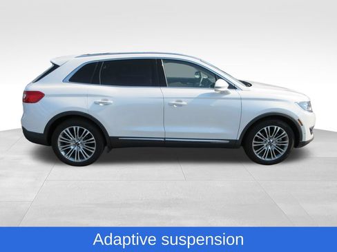 Used 2018 Lincoln MKX Reserve w/ Driver Assistance Package FWD image 7