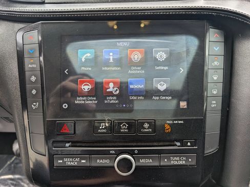 Used 2019 INFINITI QX50 Luxe AWD/4WD image 17