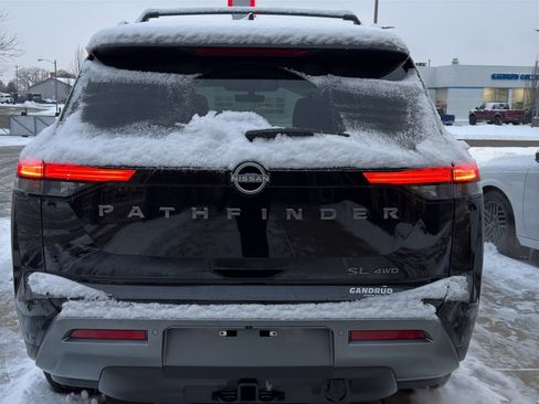 New 2026 Nissan Pathfinder SL image 5