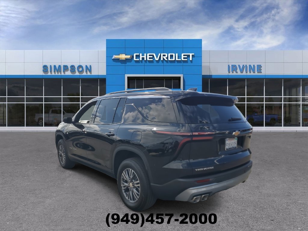 Used 2026 Chevrolet Traverse LT FWD image 6