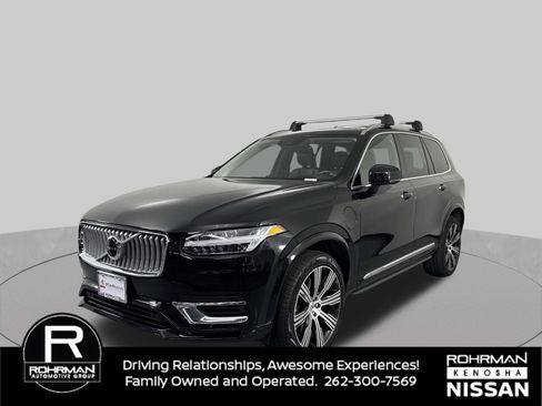 Used 2022 Volvo XC90 T8 Inscription w/ Advanced Package AWD/4WD image 2