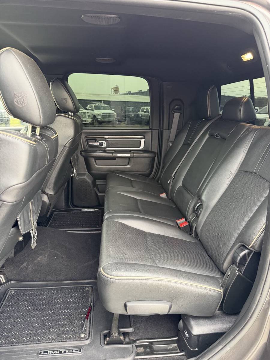 Used 2017 RAM 3500 Laramie Longhorn AWD/4WD image 10