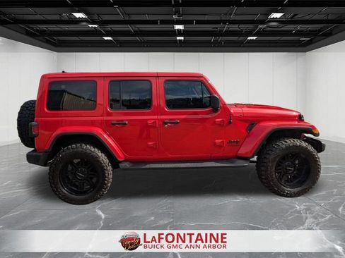 Used 2021 Jeep Wrangler Unlimited Sahara AWD/4WD image 6