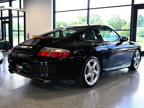 Used 2003 Porsche 911 Carrera RWD image 3