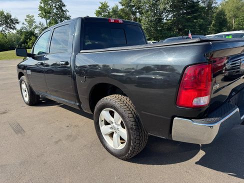 Used 2018 RAM 1500 Classic SLT AWD/4WD image 10