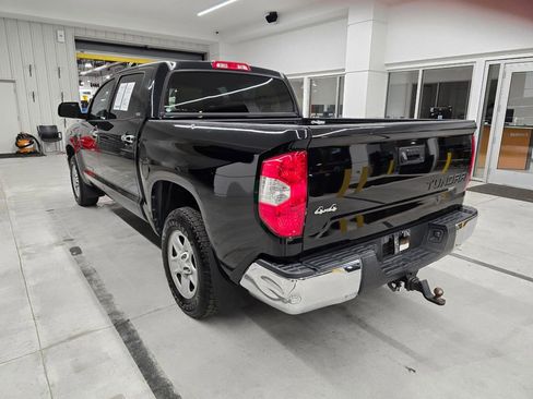 Used 2018 Toyota Tundra SR5 w/ SR5 Upgrade Package image 4