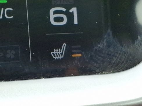 Used 2021 Subaru Outback Touring XT image 27