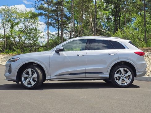 Used 2025 Audi Q5 Premium Plus AWD/4WD image 23