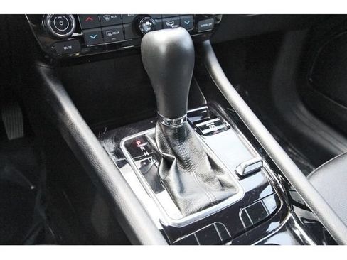 Used 2024 Jeep Compass Limited AWD/4WD image 26