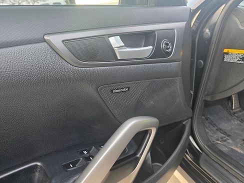 Used 2016 Hyundai Veloster Turbo image 16