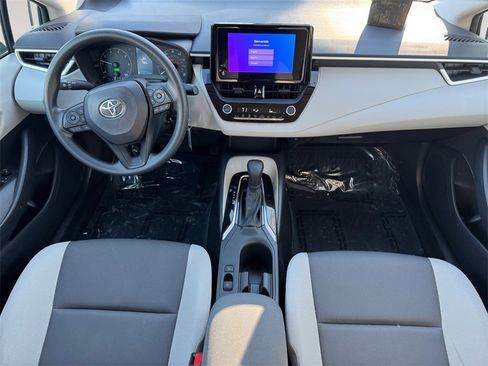 Used 2024 Toyota Corolla LE image 10
