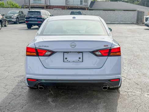 Used 2024 Nissan Altima 2.5 SR image 7