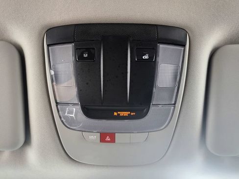 Used 2025 Kia Sportage EX AWD/4WD image 30
