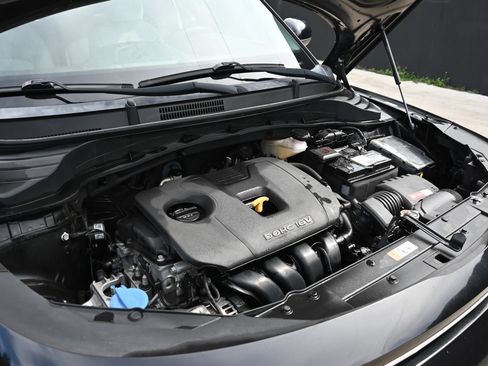 Used 2022 Kia Soul LX w/ Technology Package FWD image 18