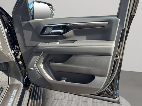 New 2026 Chevrolet Tahoe Premier image 19