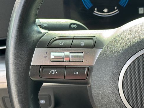 Used 2025 Hyundai Kona SEL image 23