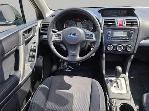 Used 2015 Subaru Forester 2.5i Premium AWD/4WD image 2