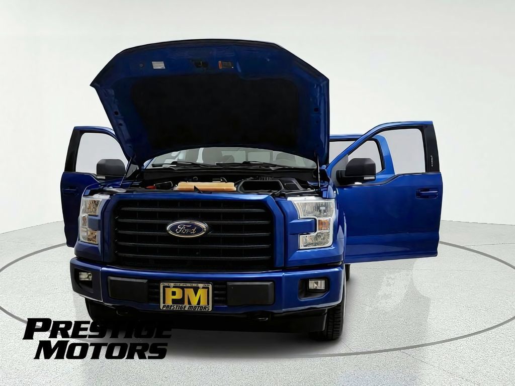 Used 2017 Ford F150 XLT w/ Equipment Group 302A Luxury AWD/4WD image 12