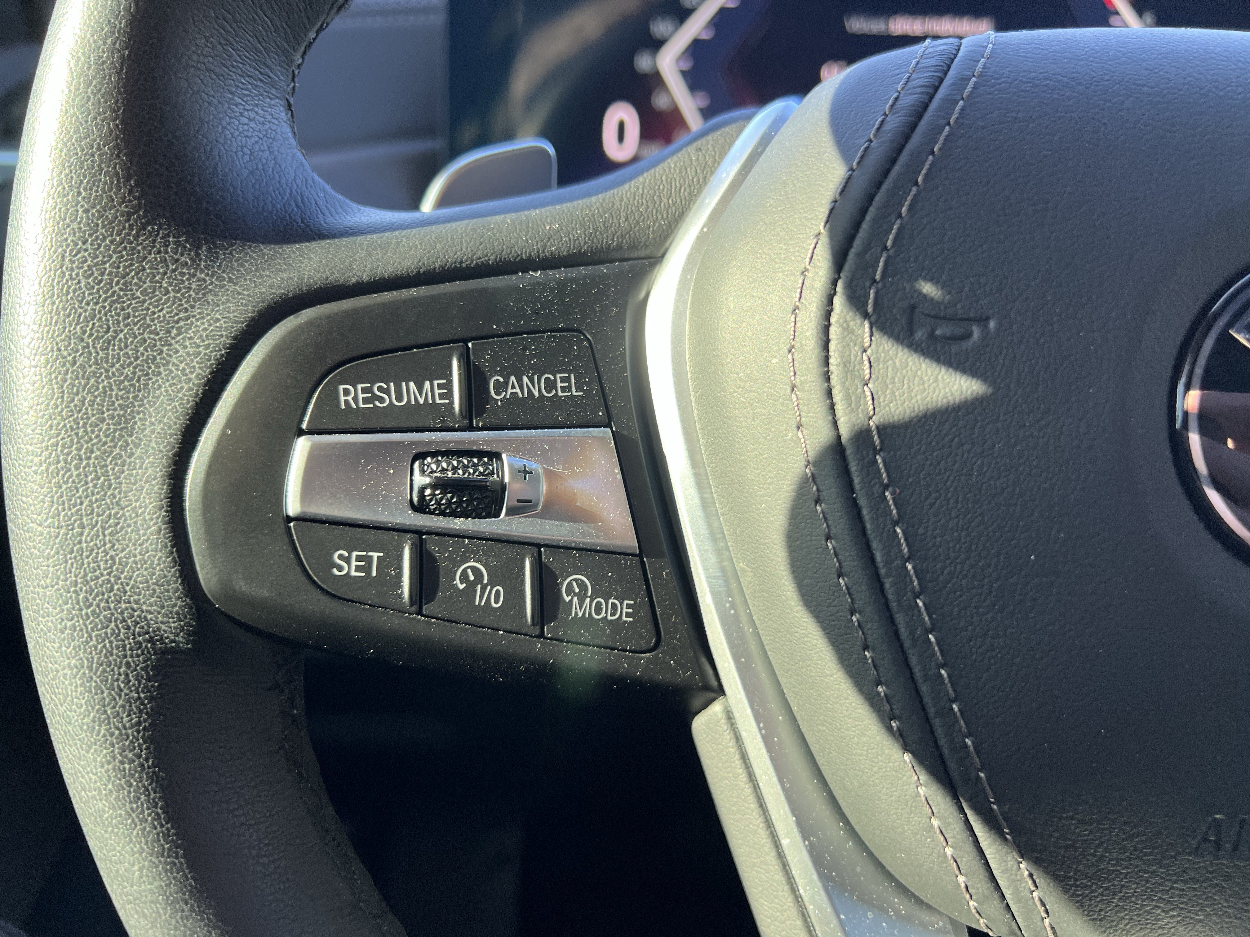 Certified 2025 BMW X5 xDrive40i w/ Parking Assistance Package AWD/4WD image 19