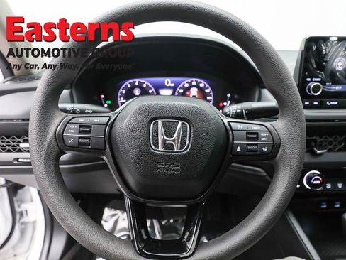 Used 2025 Honda Accord SE image 10