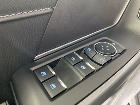 Used 2025 Ford F150 XLT w/ Equipment Group 302A MID image 18