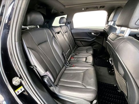 Used 2017 Audi Q7 3.0T Prestige w/ Prestige Package image 33
