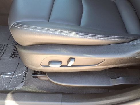 Certified 2024 Cadillac XT6 Luxury image 20