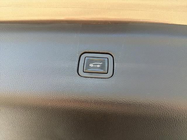 Used 2020 Buick Enclave Avenir w/ Avenir Technology Package AWD/4WD image 14