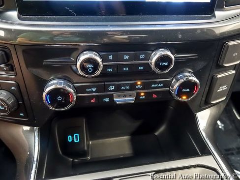 Used 2022 Ford F150 XLT w/ Equipment Group 302A High AWD/4WD image 18
