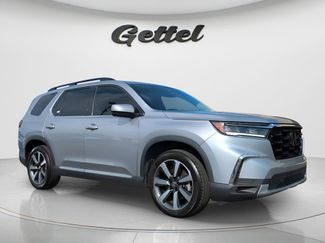 Used 2024 Honda Pilot Touring video 2