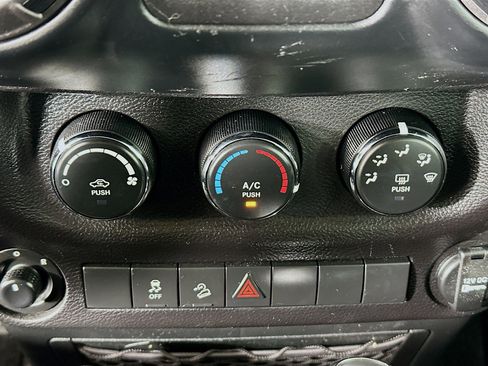 Used 2017 Jeep Wrangler Unlimited Sport w/ Quick Order Package 24S image 21