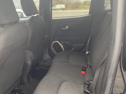 Used 2017 Jeep Renegade Sport w/ Power & Air Group image 18