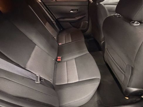 Certified 2023 Nissan Sentra SV FWD image 18