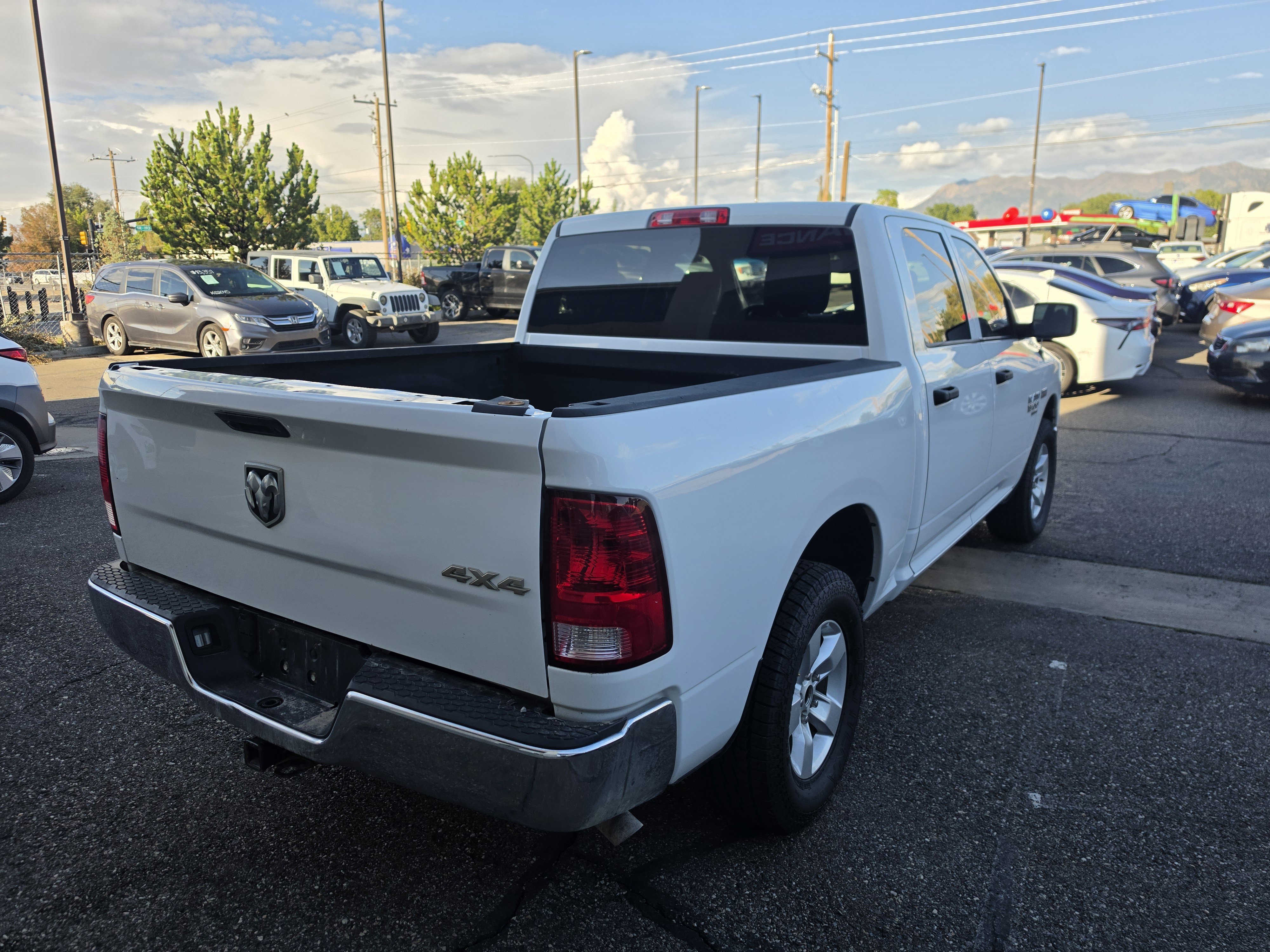 Used 2020 RAM 1500 Tradesman w/ Chrome Appearance Group AWD/4WD image 7