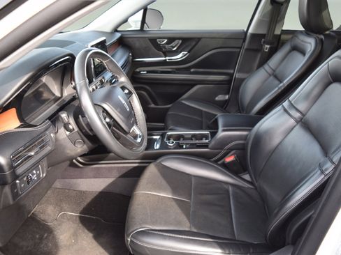 Used 2022 Lincoln Corsair Reserve w/ Equipment Group 201A image 10