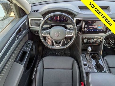 Certified 2023 Volkswagen Atlas SEL R-Line AWD/4WD image 16