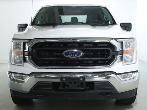 Used 2022 Ford F150 XLT w/ Trailer Tow Package image 11