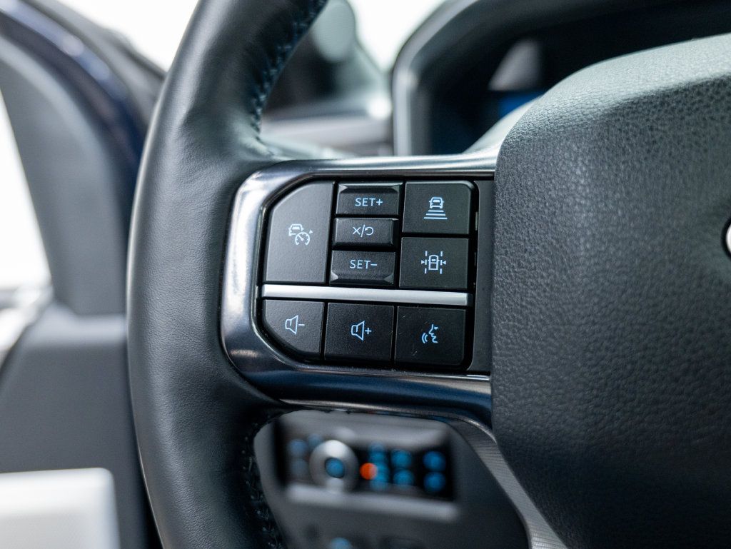 Used 2025 Ford F350 Platinum AWD/4WD image 37