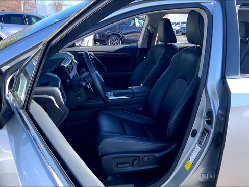 Used 2022 Lexus RX 350L Premium w/ Premium Package image 8