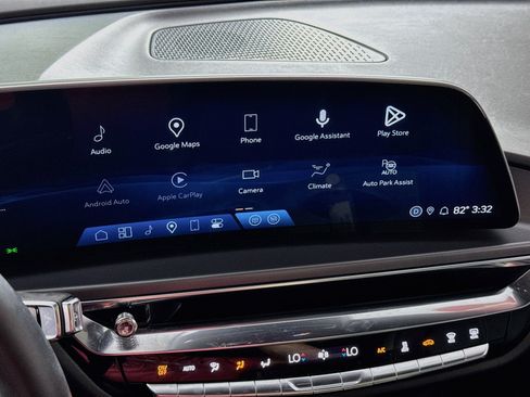 Used 2024 Cadillac Lyriq Tech w/ Driver Assist Package AWD/4WD image 18