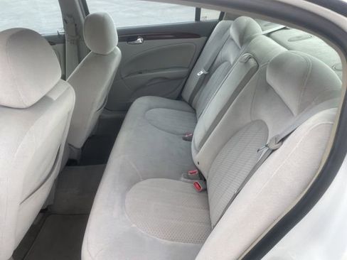 Used 2006 Buick Lucerne CX image 46