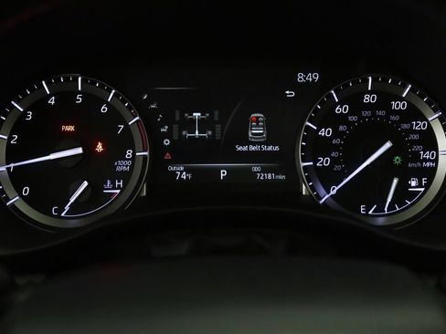 Used 2022 Toyota Highlander Platinum AWD/4WD image 3