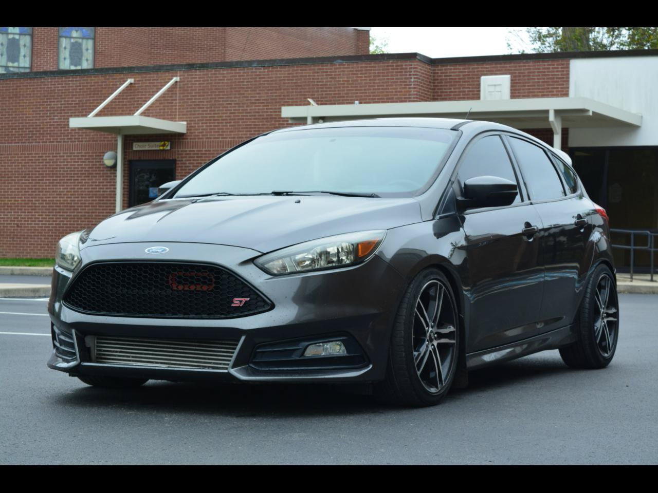 Used 2016 Ford Focus ST FWD image 1